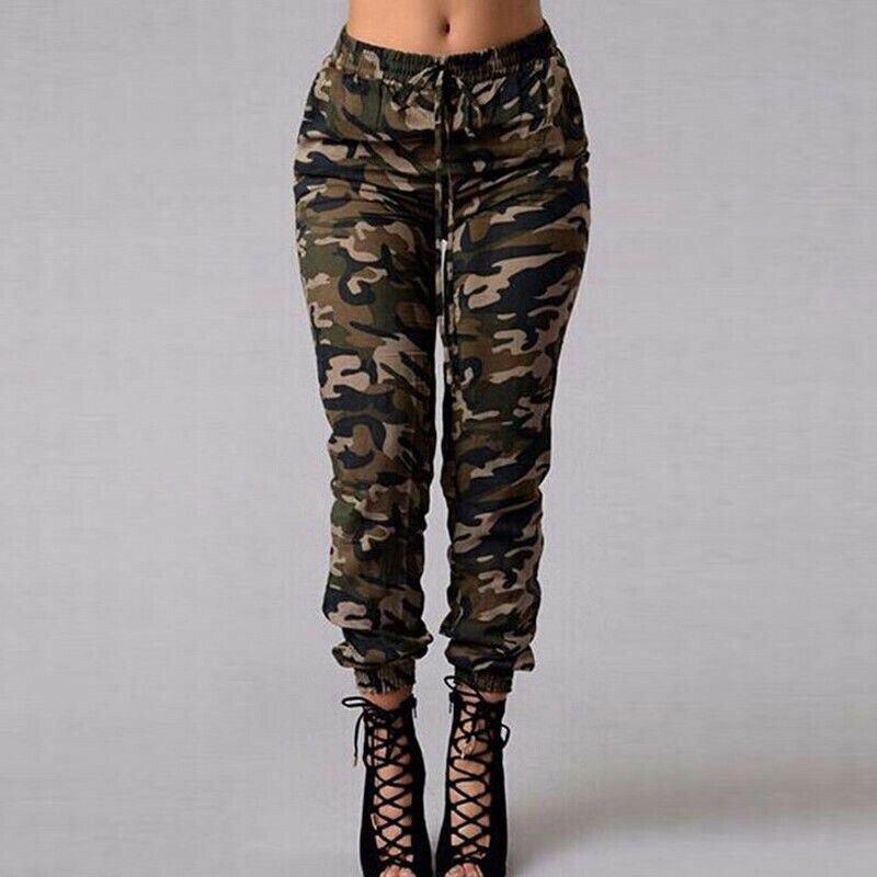 Klassieke strakke camouflage broek met koord voor dames | perfect voor alle seizoenen