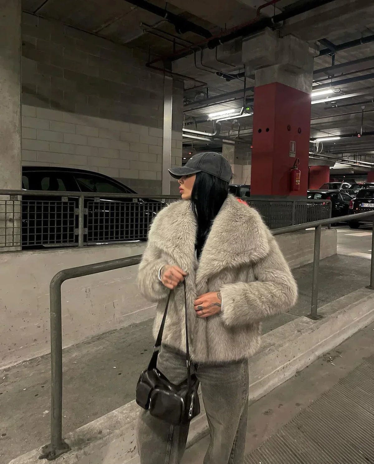 Leila's Bontjas – Modern en Stijlvol voor Vrouwen