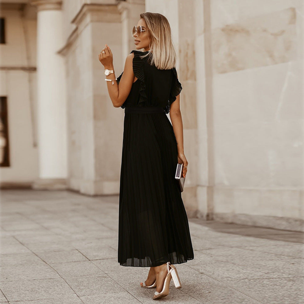 Zwarte maxi jurk met plooien elegant en tijdloos