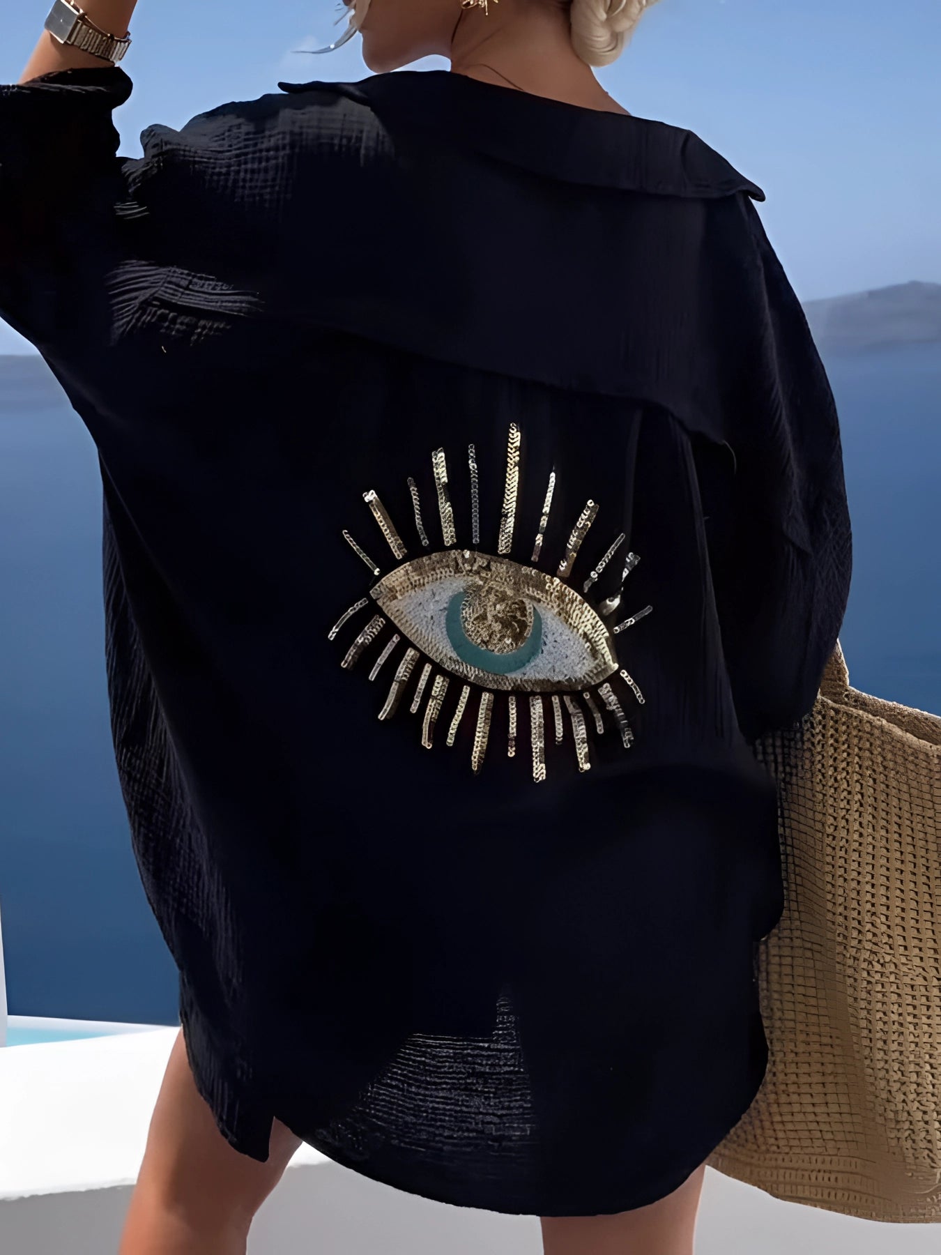 Zijden blouse met parelmoer borduurwerk zomers elegant