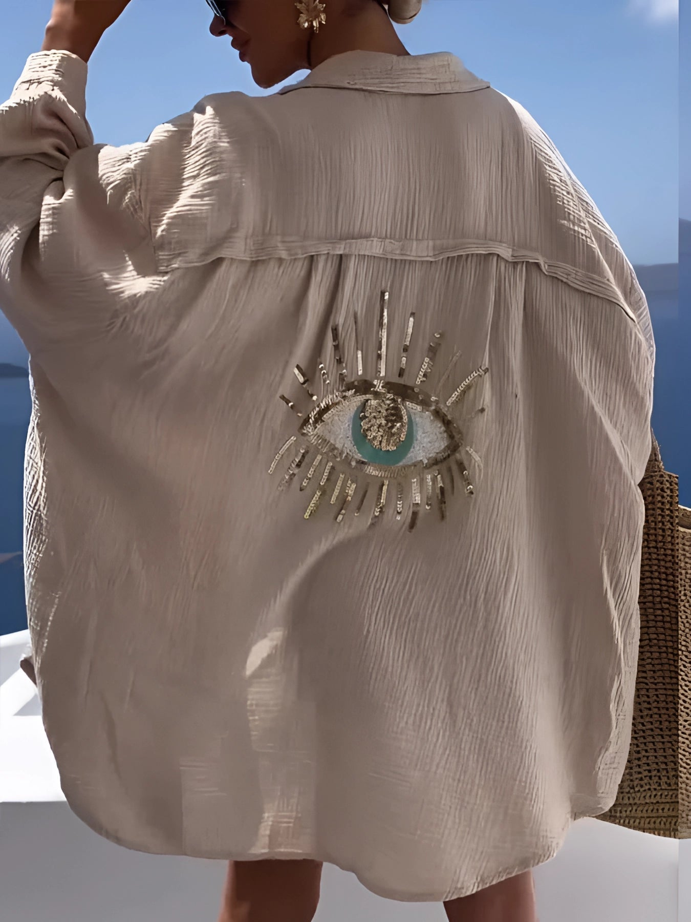 Zijden blouse met parelmoer borduurwerk zomers elegant