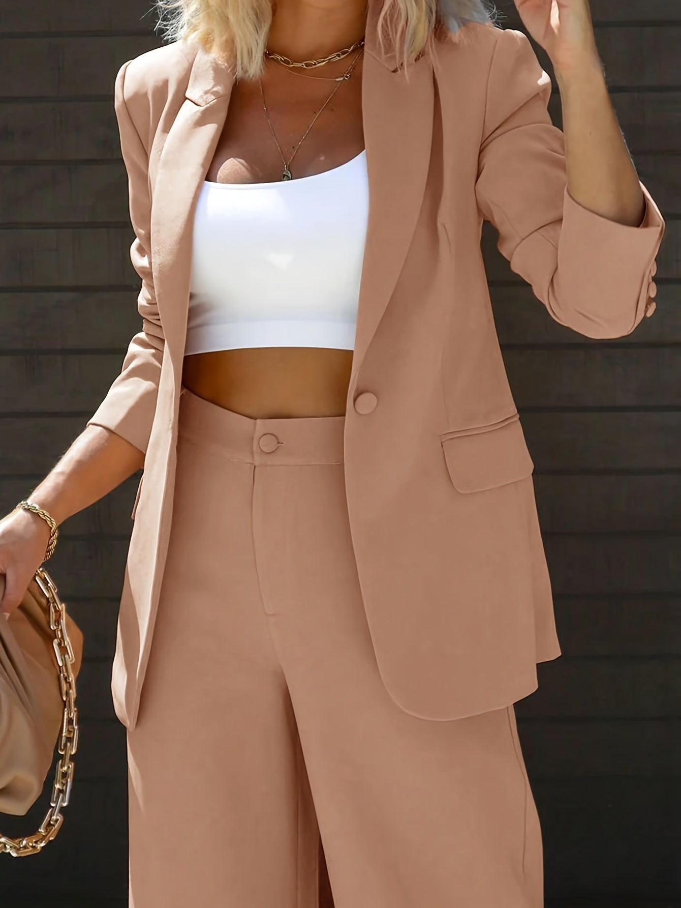 Elegante getailleerde blazer en wijde broek voor dames voor formele gelegenheden