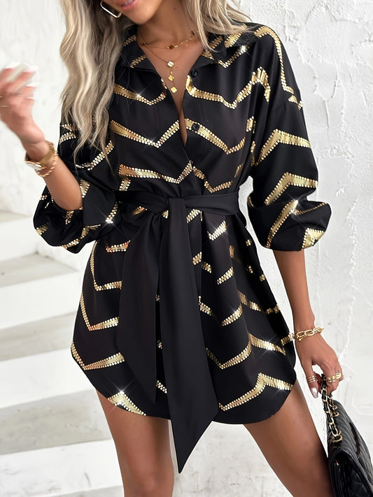 Zwarte mini jurk met chevron patroon en knoopsluiting