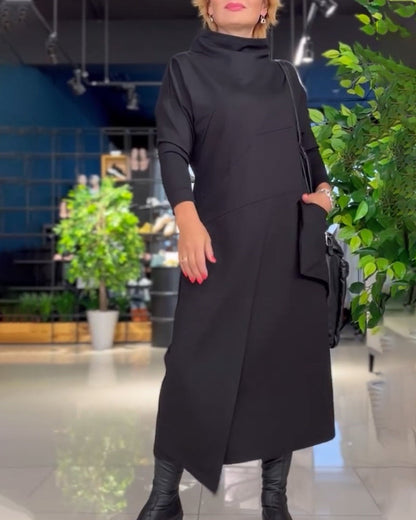 Zwarte jurk met hoge kraag en zakken elegant design
