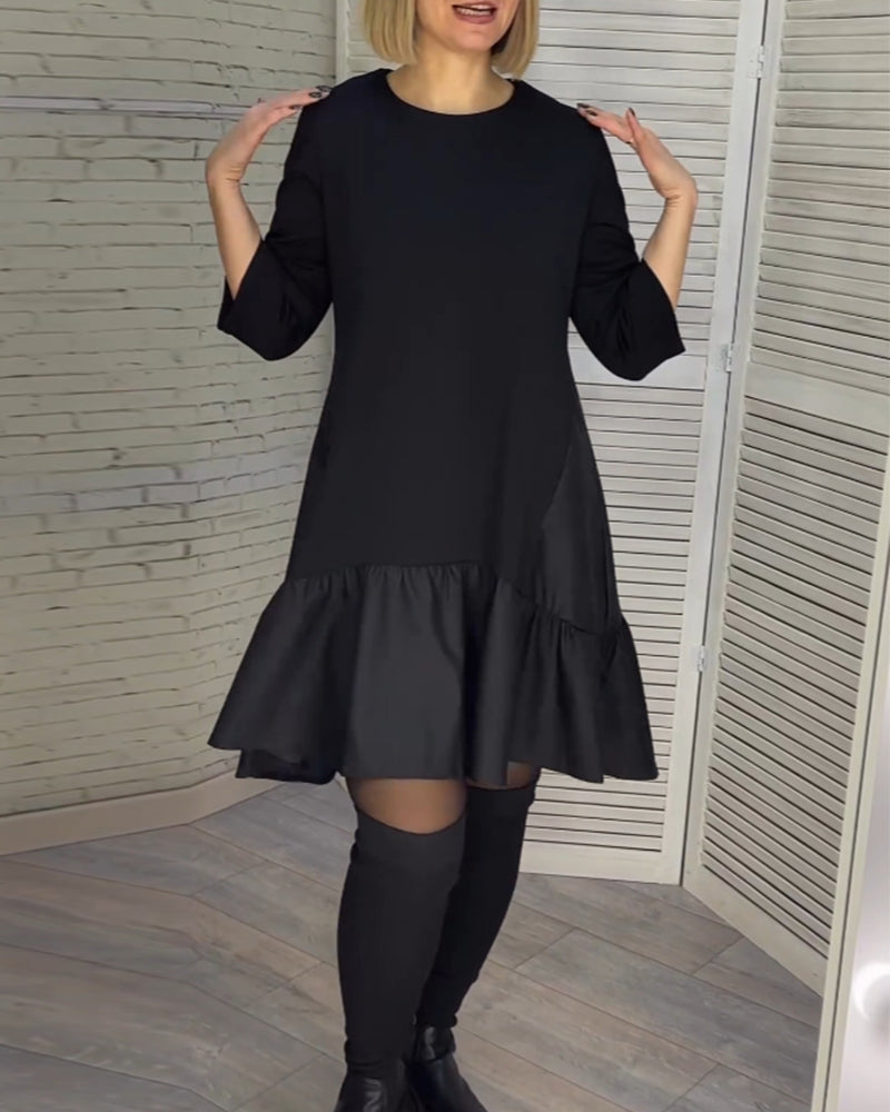 Zwarte jurk met ronde hals elegant design
