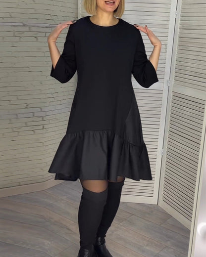 Zwarte jurk met ronde hals elegant design
