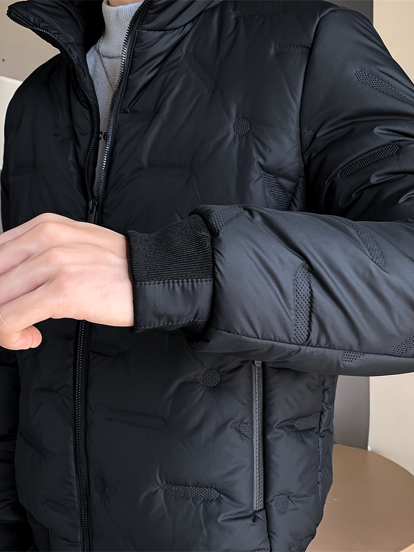 Eenkleurige puffer winterjas voor heren met opstaande kraag en ritssluiting | Ideaal voor de winter