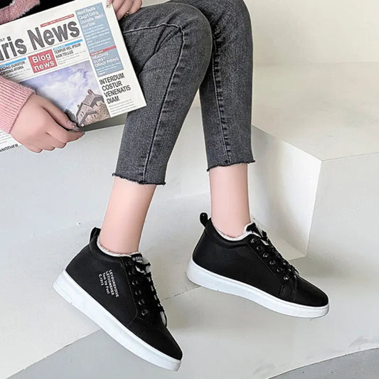 Zwarte fluwelen sneakers herfst dames stijlvol