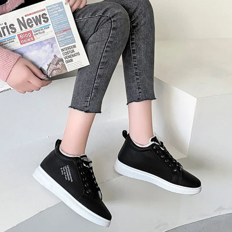 Zwarte fluwelen sneakers herfst dames stijlvol