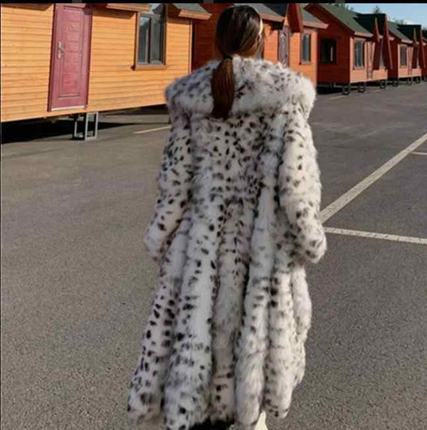 Witte Lange Luipaardprint Winterjas voor Elegante Stijl