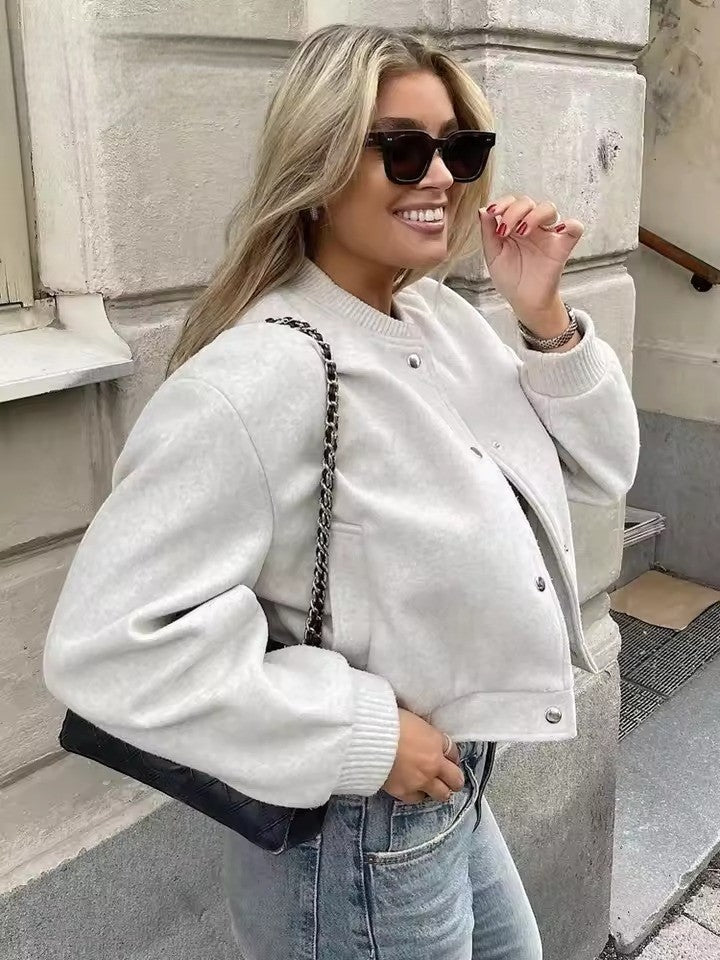 Zwarte Cropped Jas Dames Stijlvol en Veelzijdig