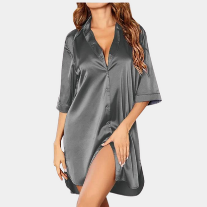 Zijden pyjama nachthemd met knoopsluiting elegant design