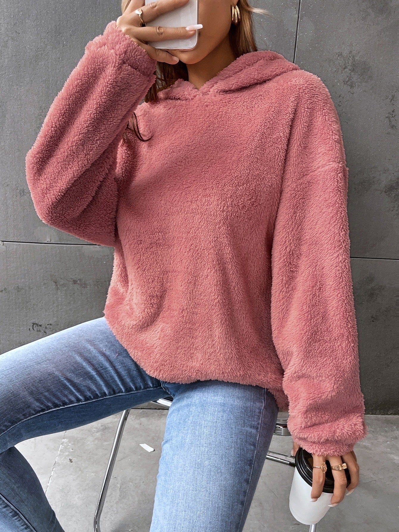 Hoodie voor dames - Fleece trui - Kort model - Relaxte pasvorm - Lange mouwen