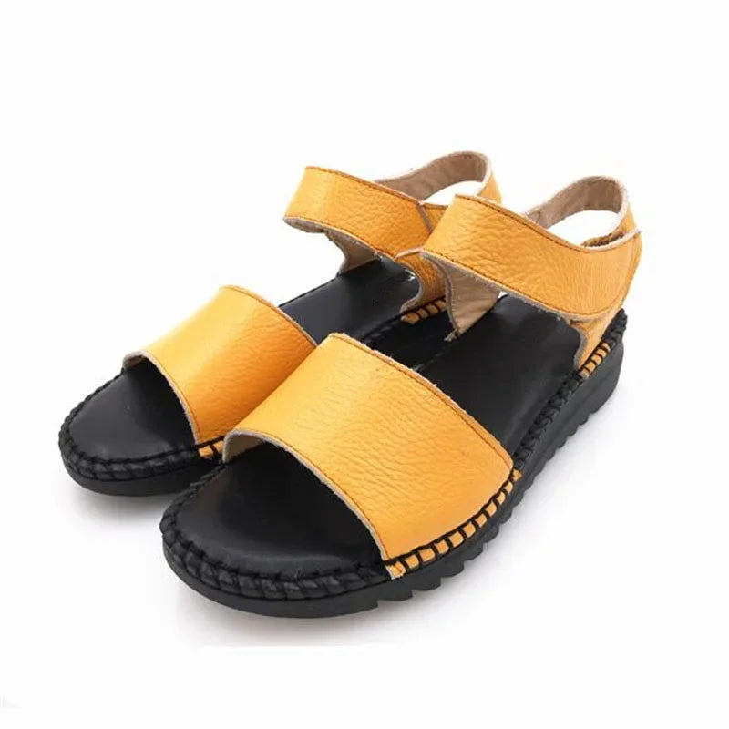 Zomersandalen van echt leer met uniek naaiontwerp