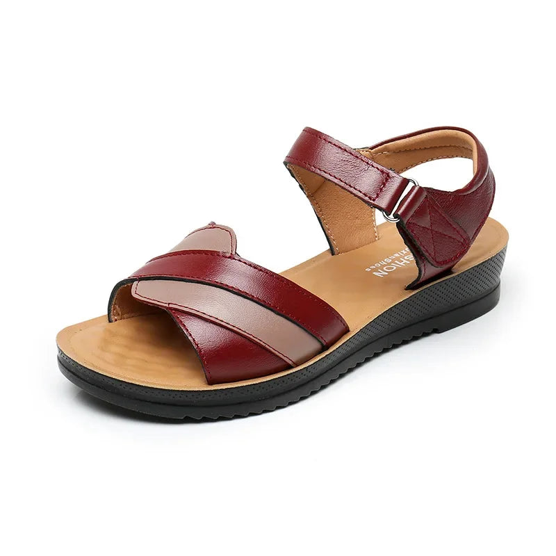Zwarte leren sandalen met zachte zool voor de zomer