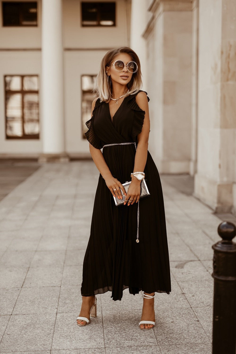 Zwarte maxi jurk met plooien elegant voor dames
