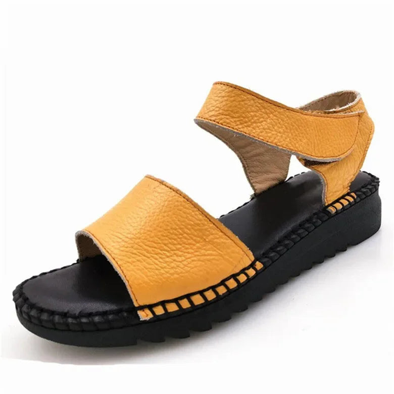 Zomersandalen van echt leer met uniek naaiontwerp