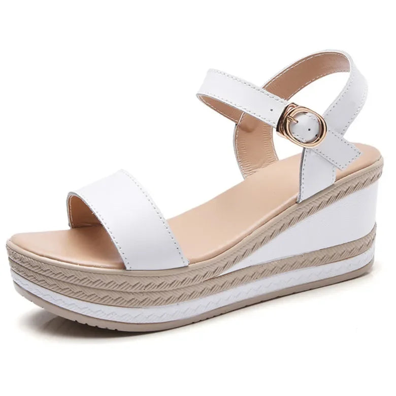 Zwarte en witte zomer sandalen met PU sleehak elegant