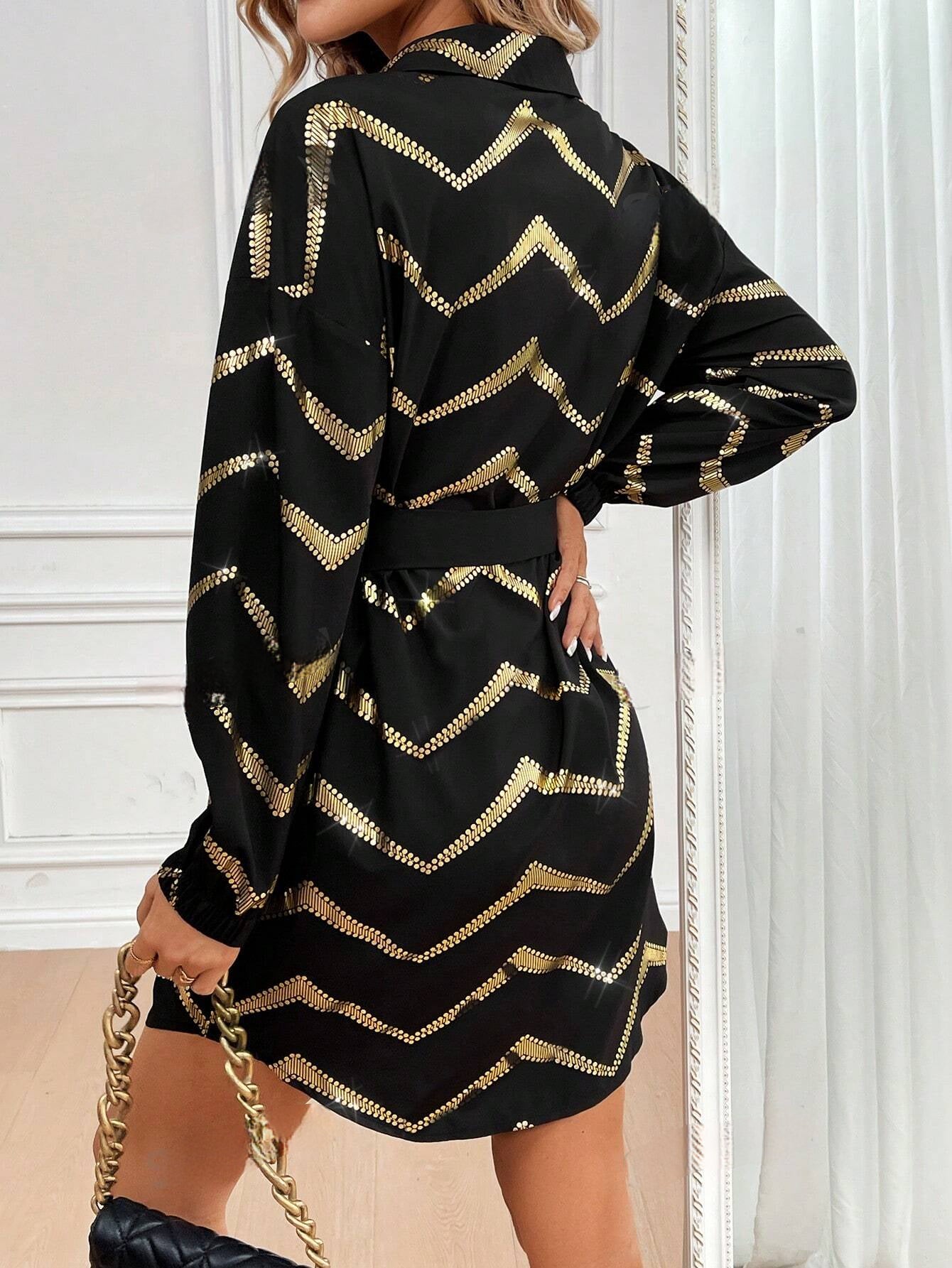 Classy Metallic Gouden shirt met Lange Mouwen – Elegante en Trendy Damesstijl