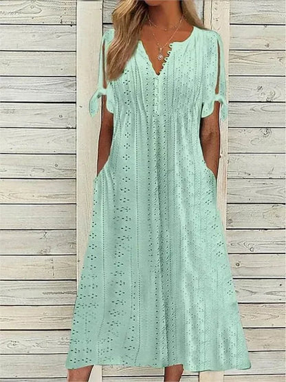 Luchtig Zomerjurkje met Elegante Snit Perfect voor Zomers