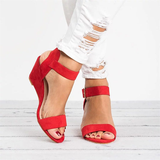 Mira hoge sleehak sandalen zomers en stijlvol