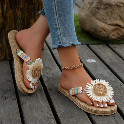 Zonnebloem print slippers met zomerse flair