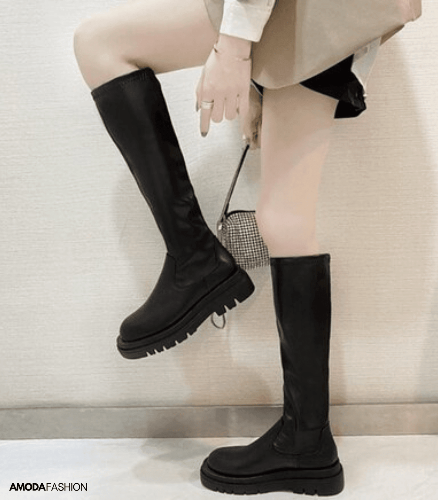 Zwarte leren winterlaarzen met grove zool elegant